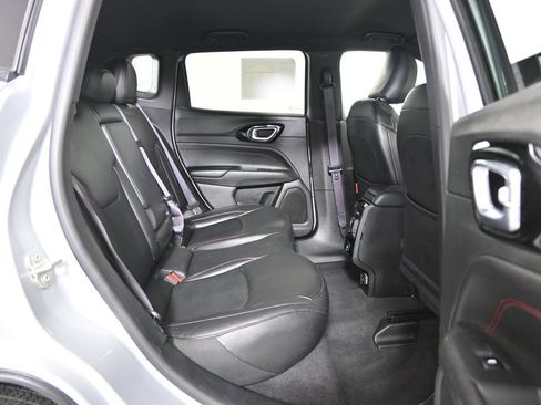 Used 2024 Jeep Compass Trailhawk AWD/4WD image 17