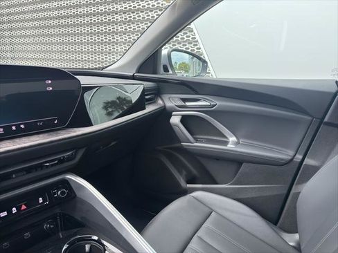 Certified 2025 Audi Q5 Premium w/ Convenience Package AWD/4WD image 29
