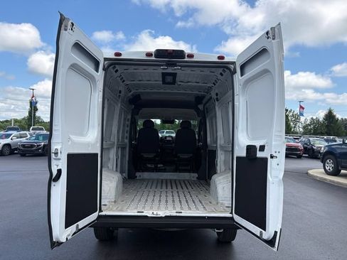 Used 2025 RAM ProMaster 2500 w/ Convenience Group FWD image 23