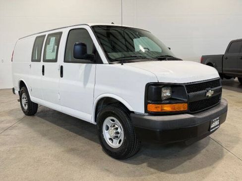 Used 2012 Chevrolet Express 2500 w/ Cold Climate Package RWD image 5