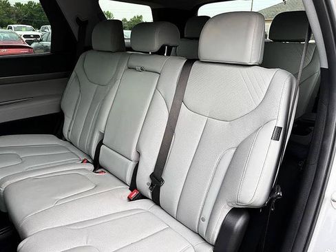 Used 2024 Hyundai Palisade SEL FWD image 50