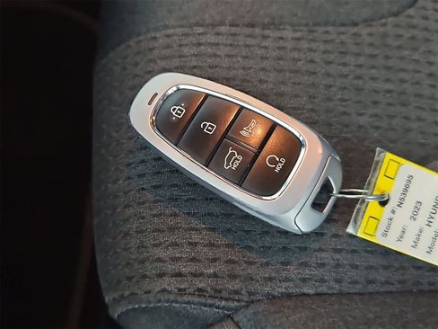 Used 2023 Hyundai Santa Fe SEL image 35