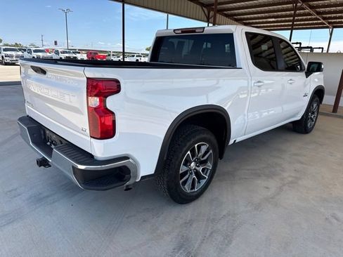 Used 2024 Chevrolet Silverado 1500 LT RWD image 8