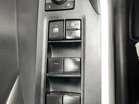Used 2019 Toyota RAV4 XLE image 23