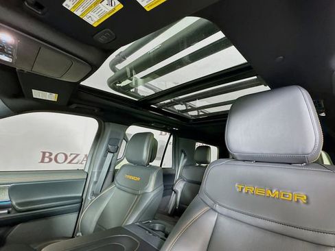 New 2026 Ford Expedition Tremor image 23