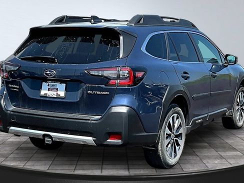 Used 2025 Subaru Outback Limited AWD/4WD image 6