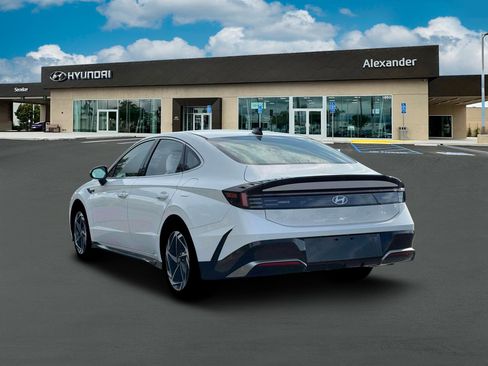 New 2026 Hyundai Sonata SEL FWD image 5