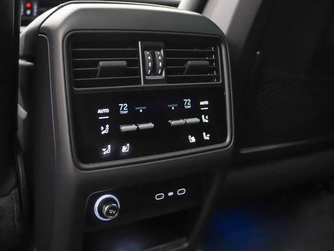 Certified 2026 Porsche Cayenne AWD/4WD image 20