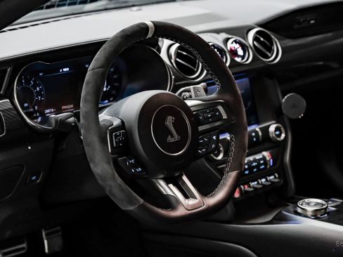 Used 2021 Ford Mustang Shelby GT500 w/ Carbon Fiber Track Pack image 48