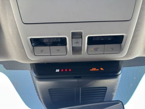 Used 2025 MAZDA MAZDA3 s FWD image 16