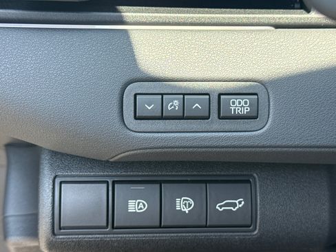 New 2026 Toyota C-HR AWD/4WD image 25