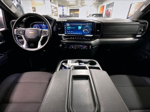 Used 2025 Chevrolet Silverado 1500 LT image 21