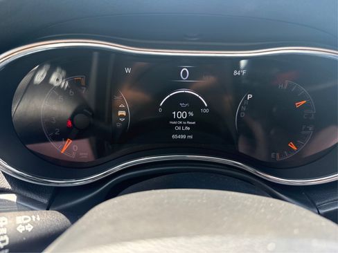Used 2020 Jeep Grand Cherokee Limited AWD/4WD image 23
