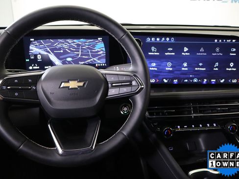 Used 2026 Chevrolet Traverse LT AWD/4WD image 23