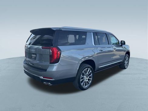 New 2026 GMC Yukon XL Denali image 9