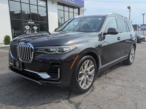 Used 2022 BMW X7 xDrive40i w/ Luxury Seating Package AWD/4WD image 2