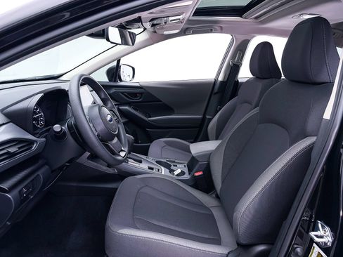 Used 2025 Subaru Crosstrek 2.0i Premium AWD/4WD image 17