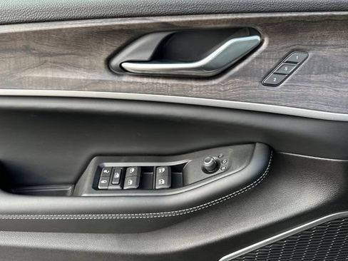 New 2026 Jeep Grand Cherokee Limited w/ Limited Altitude Package RWD image 14