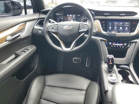 Certified 2023 Cadillac XT6 Sport w/ LPO, ONYX Package AWD/4WD image 17