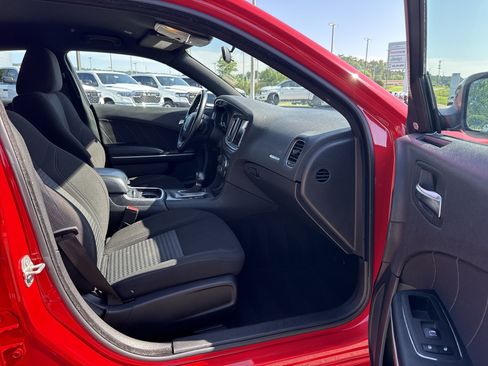 Used 2023 Dodge Charger SXT RWD image 13