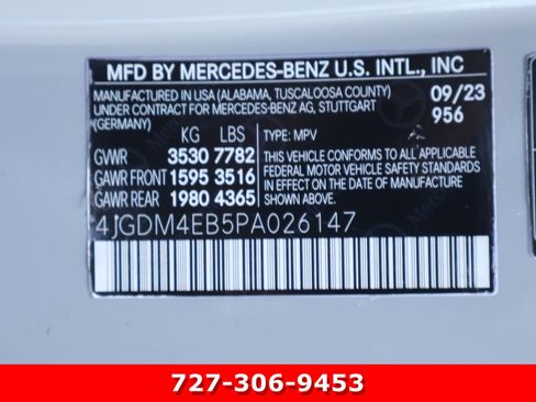 Used 2023 Mercedes-Benz EQS 580 4MATIC SUV image 31