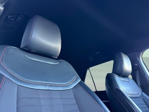 Certified 2025 Ford Explorer ST-Line w/ ST-Line Street Pack image 19