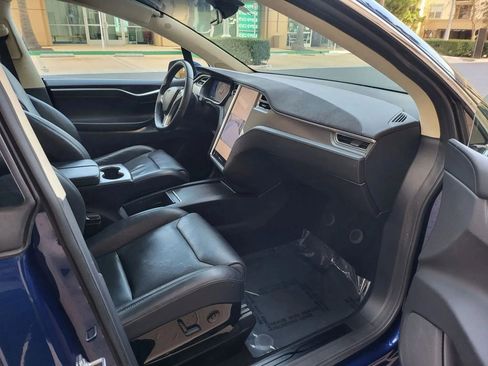 Used 2018 Tesla Model X 75D AWD/4WD image 13