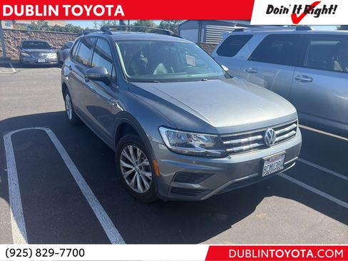 Used 2018 Volkswagen Tiguan S FWD image 1