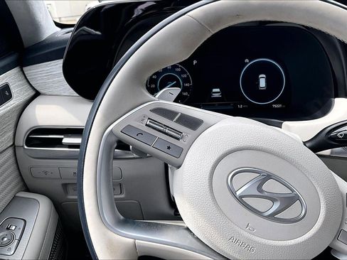 Used 2023 Hyundai Palisade Calligraphy FWD image 18