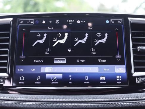 Used 2022 Chrysler Pacifica Touring-L w/ Uconnect Theater Family Group FWD image 44