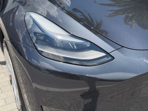 Used 2024 Tesla Model Y Long Range RWD image 25