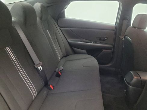 Used 2025 Hyundai Elantra Sport image 19