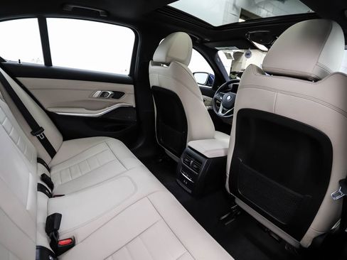 Used 2021 BMW 330e xDrive w/ Convenience Package image 26