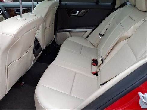 Used 2015 Mercedes-Benz GLK 350 2WD image 17