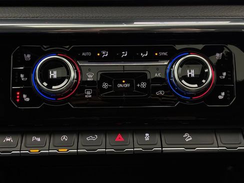 New 2026 GMC Sierra 1500 Denali w/ Denali Reserve Package image 29