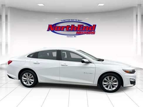 Used 2024 Chevrolet Malibu LT image 2