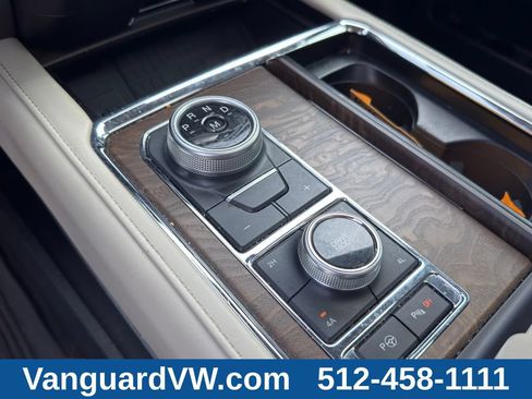 Used 2021 Ford Expedition Max Platinum AWD/4WD image 18
