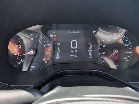 Used 2025 Jeep Compass Trailhawk AWD/4WD image 19