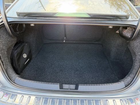 Used 2019 Volkswagen Jetta SE image 12