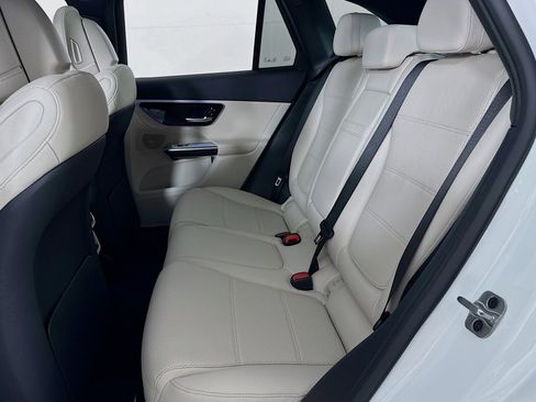 New 2026 Mercedes-Benz GLC 300 4MATIC image 7