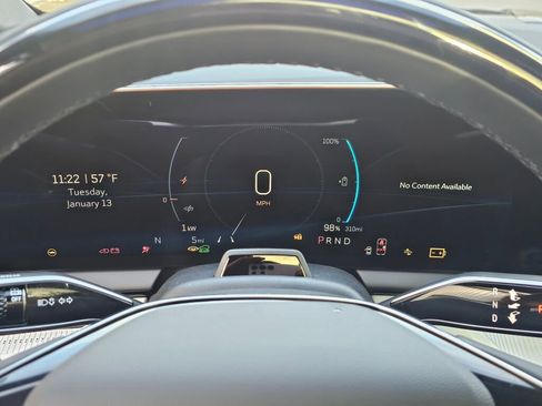 New 2026 Cadillac Optiq Luxury 1 image 31