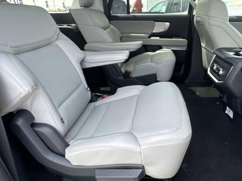 New 2027 Ford Expedition Max Active RWD image 12