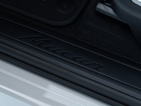 New 2026 Porsche Macan image 15