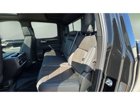 Certified 2026 Chevrolet Silverado 1500 High Country w/ High Country Premium Package AWD/4WD image 28