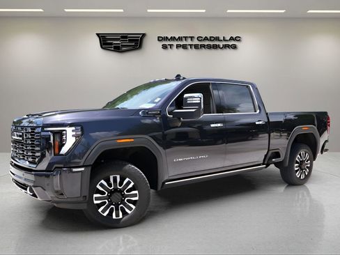 Used 2024 GMC Sierra 2500 Denali Ultimate w/ Max Trailering Package AWD/4WD image 1