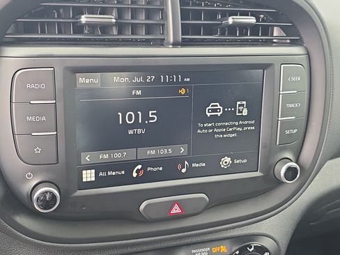 Certified 2025 Kia Soul LX FWD image 22