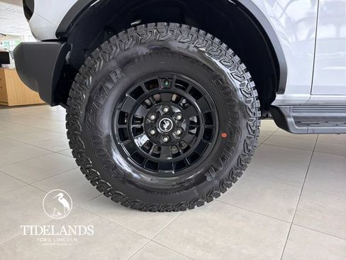 New 2026 Ford Bronco Outer Banks w/ Sasquatch Package AWD/4WD image 30