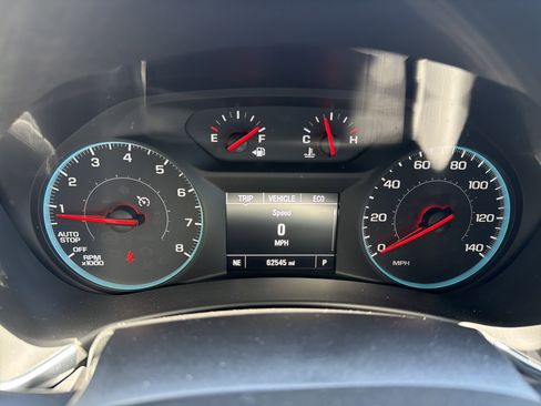 Used 2018 Chevrolet Equinox LS AWD/4WD image 21
