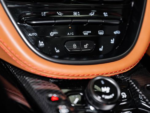 Used 2023 Aston Martin DBX 707 image 37