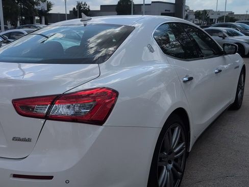 Used 2018 Maserati Ghibli S image 31